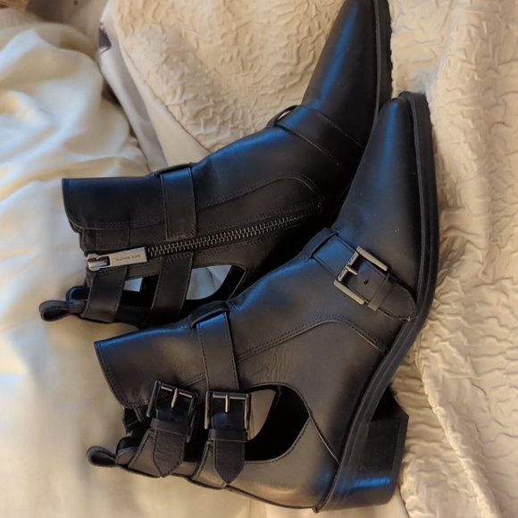 NWT MK leather booties - Picture 1 of 7